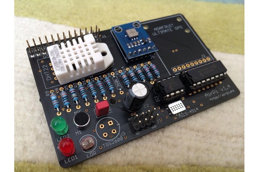 AirPi Kit v1.4 Raspberry Pi weather station shield