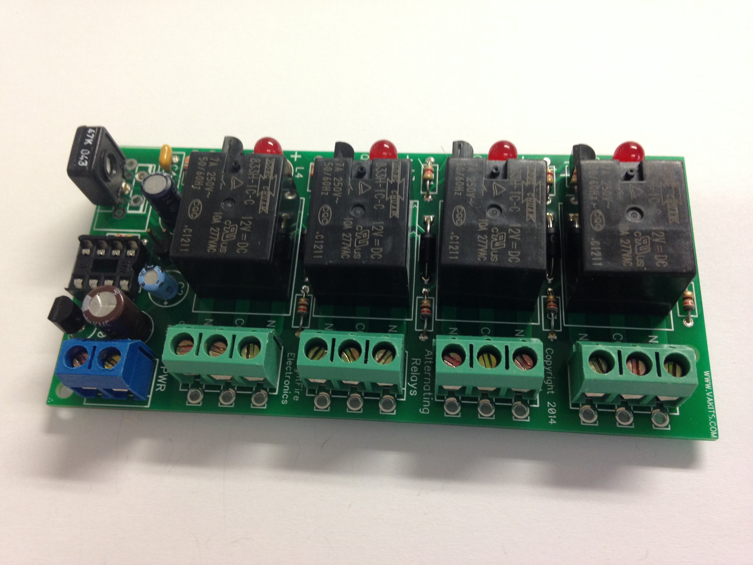Adjustable Alternating 4 Relays Kit, 15v (5462) from nfceramics on Tindie