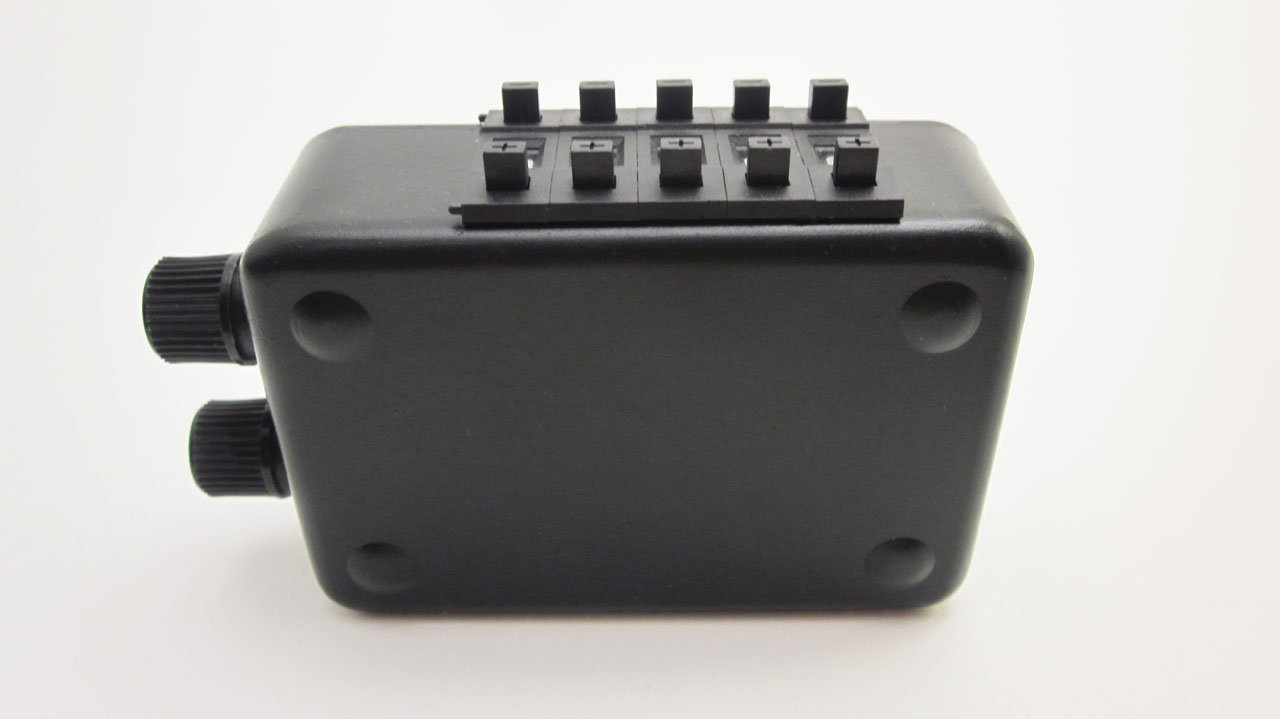 Capacitor Decade/Substitution Box from redrocketlabs on Tindie